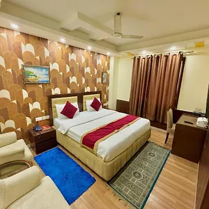 https://vista-inn-karol-bagh-new-delhi-near-metro.hotelsdelhi.org