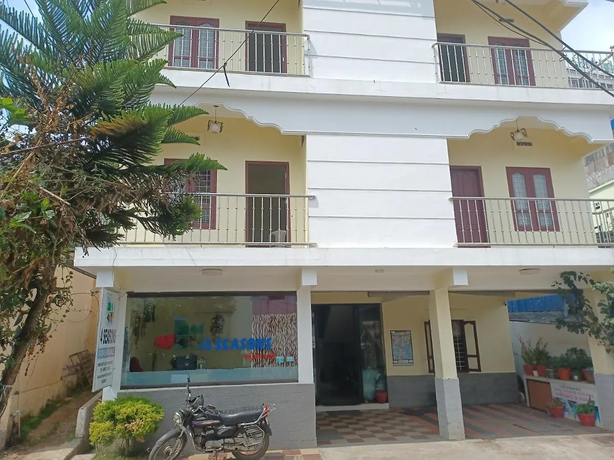 Pranav 4 Seasons Hotel Munnar